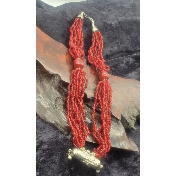 VTG  SILVER AMULET Glass Seed Beads / 2 Coral? Larger Beads /10 Strand Necklace - Picture 1 of 13